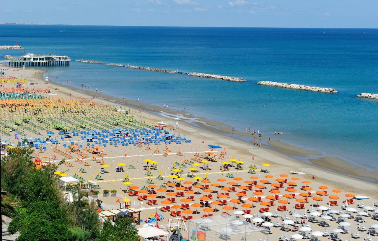 Hotel Venus Gabicce Mare Exterior foto