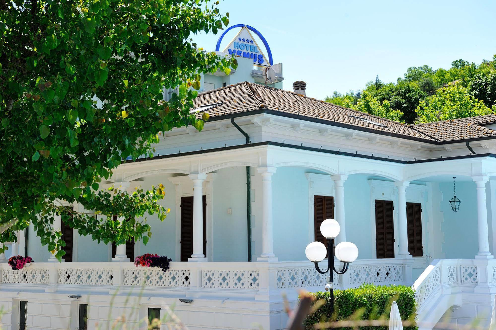 Hotel Venus Gabicce Mare Exterior foto