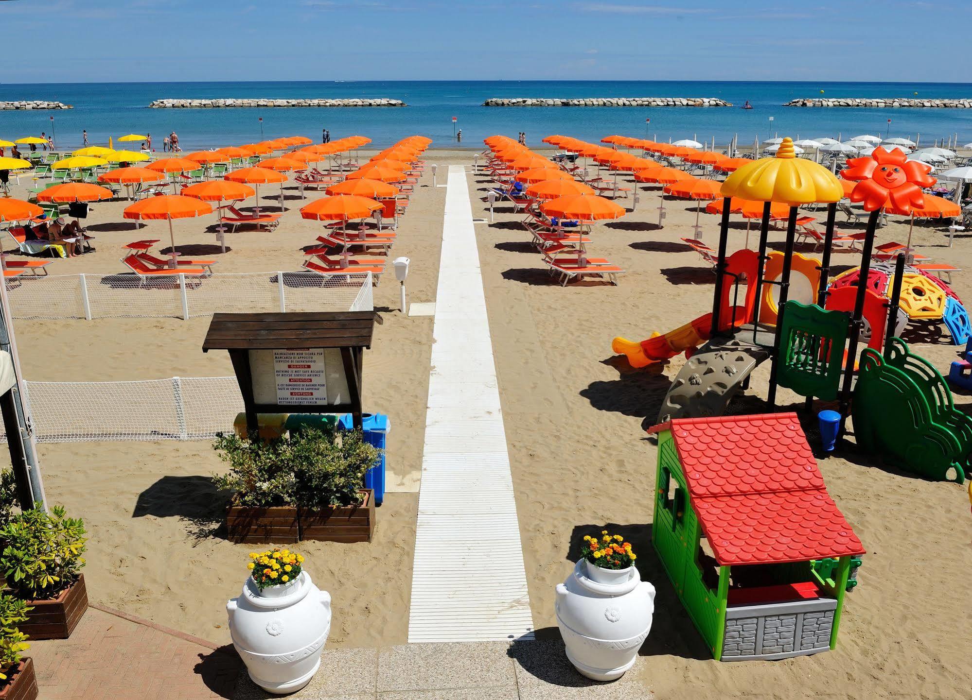 Hotel Venus Gabicce Mare Exterior foto