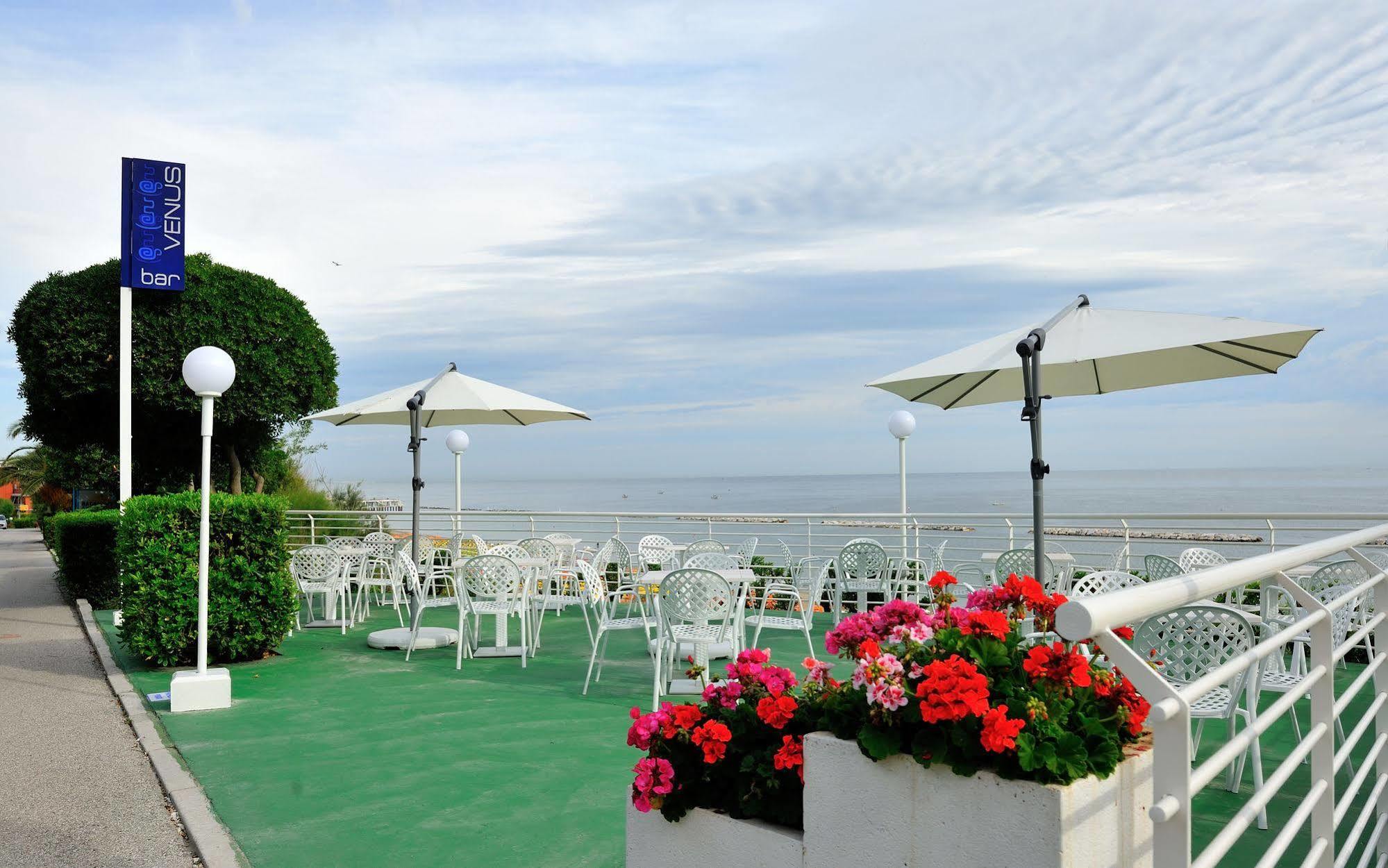 Hotel Venus Gabicce Mare Exterior foto